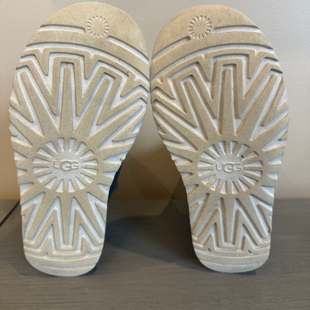 UGG Australia Classic Short Leather Fur Sz 5 Boots Winter Snow SOUTHWEST PATTERN - Picture 8 of 9